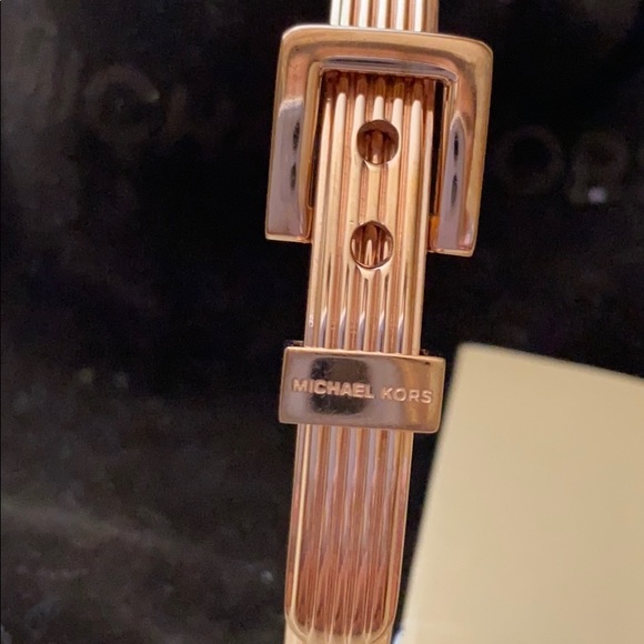 Michael Kors  Rose gold. Bracelets - Picture 3 of 8
